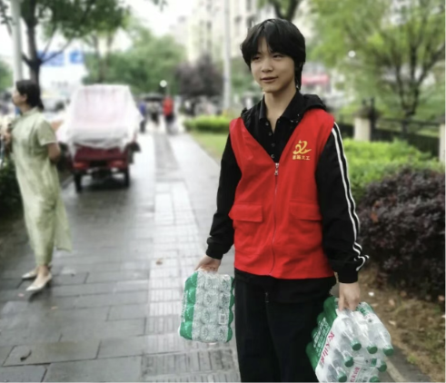 •	News Article Publication, “U.S.-Educated Students Return Home for Charity, Young Volunteers Help Build Dreams in Their Hometown,” Enshi News